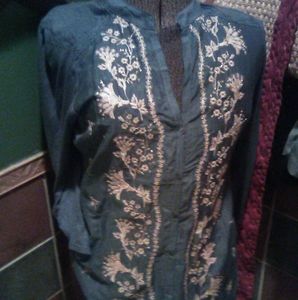 Anthropologie embroidery Top